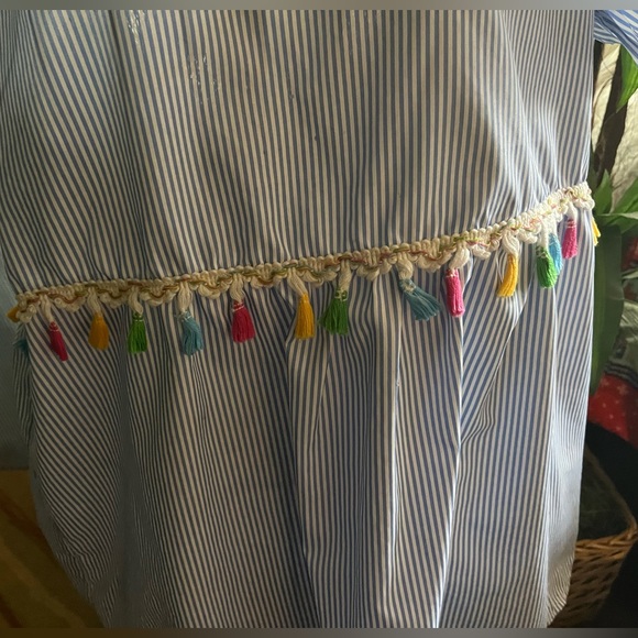 Cute spring tie back top - Picture 3 of 6